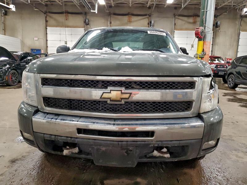 Photo 5 from auction – 2011 CHEVROLET SILVERADO with VIN 3GCPKSE30BG301096