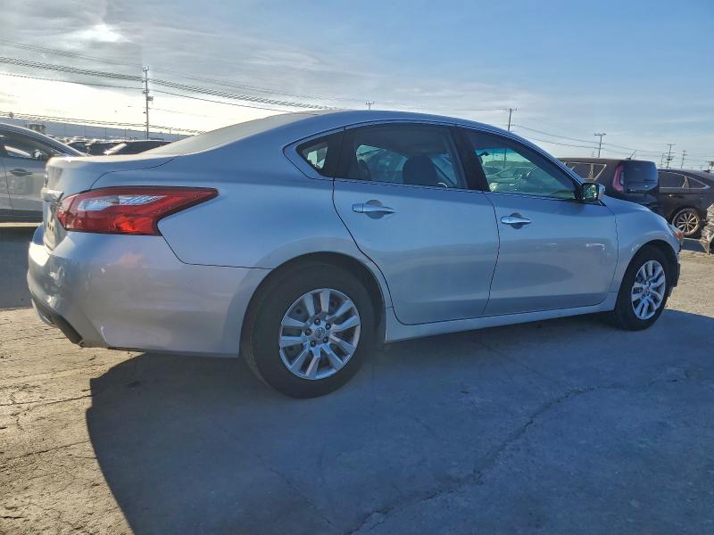 Photo 3 from auction – 2016 NISSAN ALTIMA 2.5 with VIN 1N4AL3AP8GC220431