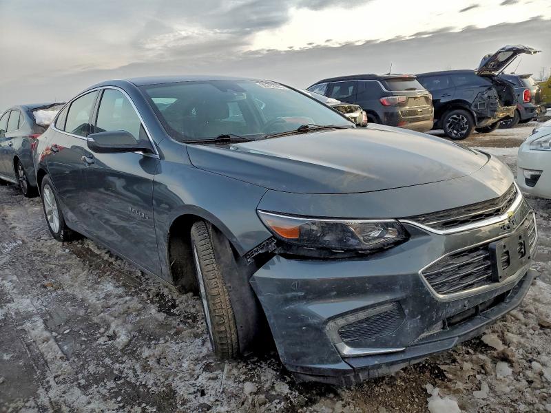 Photo 4 from auction – 2017 CHEVROLET MALIBU LT with VIN 1G1ZE5ST3HF131017