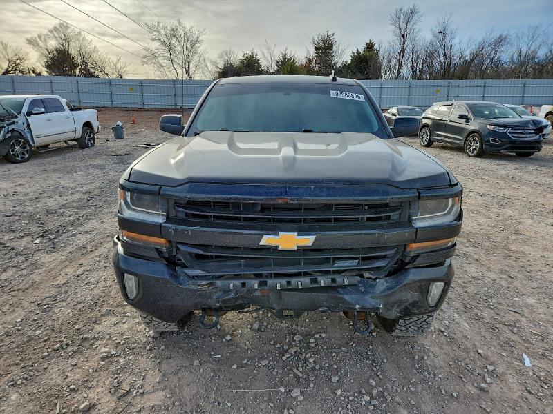 Photo 5 from auction – 2018 CHEVROLET SILVERADO with VIN 3GCUKREC1JG543468