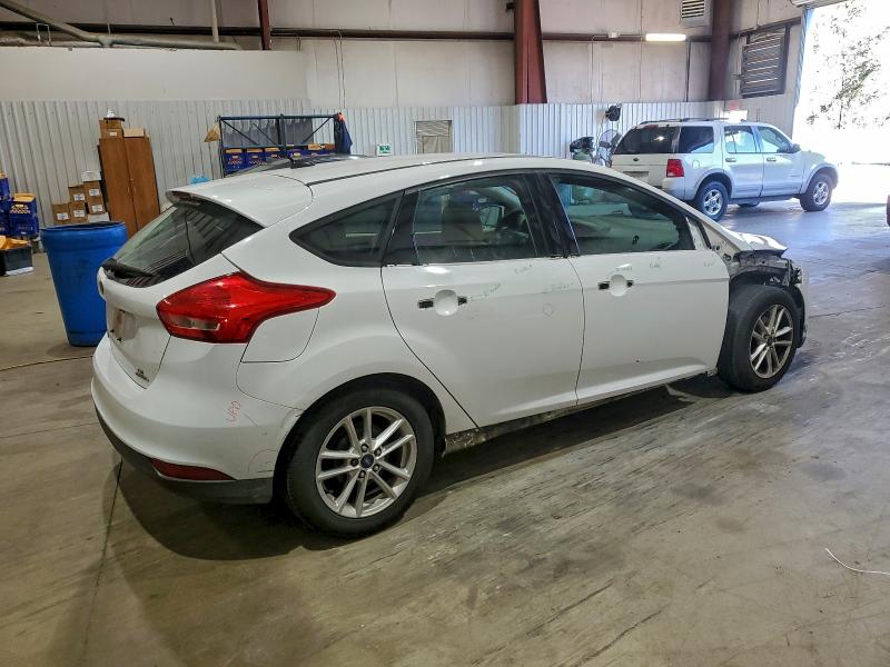 Photo 3 from auction – 2016 FORD FOCUS SE with VIN 1FADP3K25GL384532