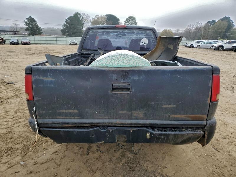 Photo 6 from auction – 2000 GMC SONOMA with VIN 1GTCS1953YK270237