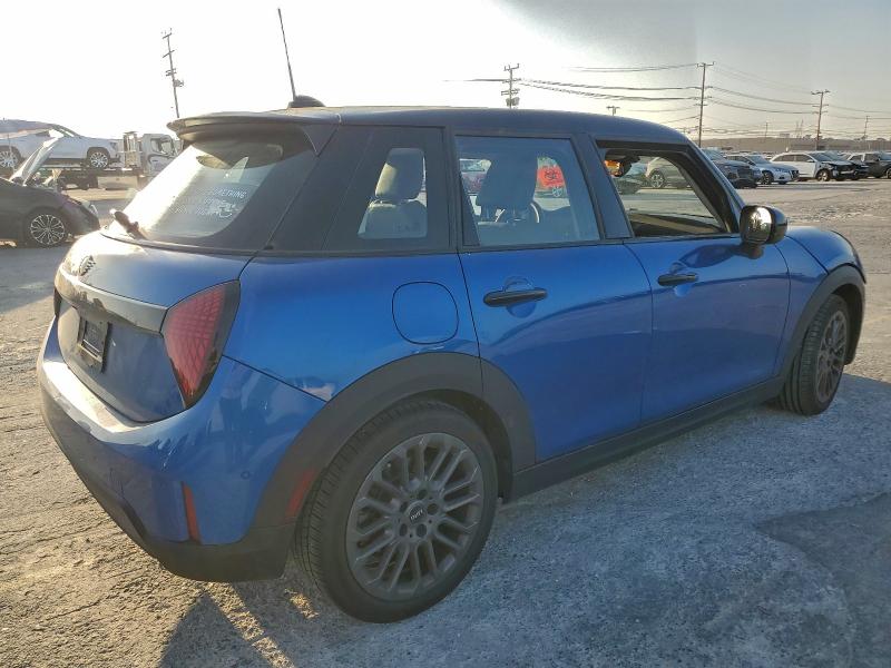 Photo 3 from auction – 2025 MINI COOPER with VIN WMW53GD00S2W35367