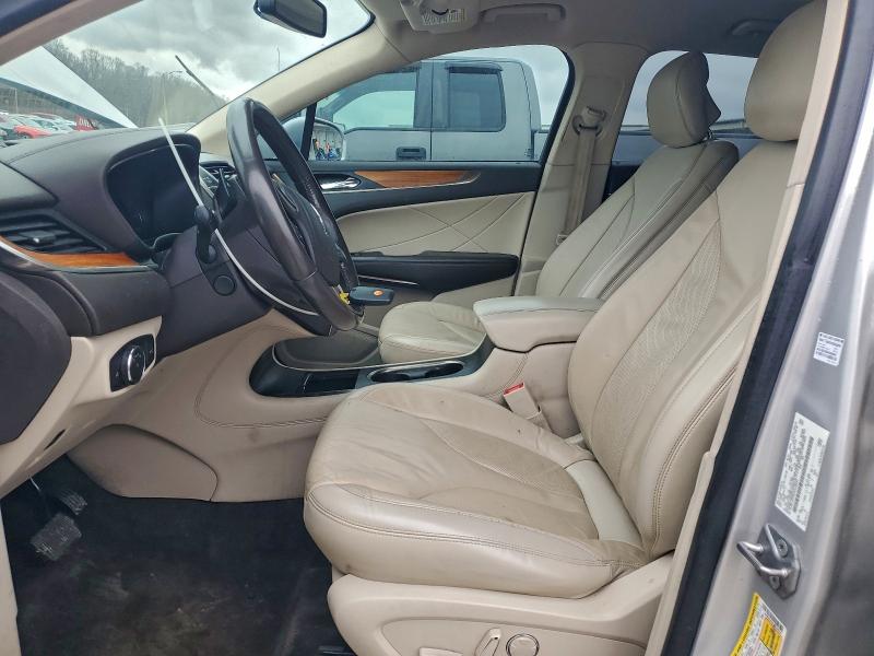 Photo 7 from auction – 2018 LINCOLN MKC SELECT with VIN 5LMCJ2C92JUL29544