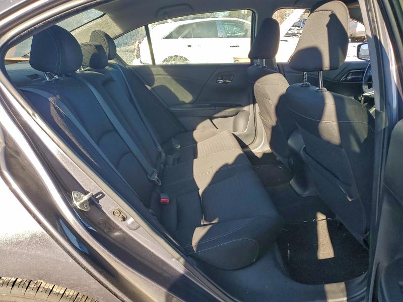 Photo 10 from auction – 2015 HONDA ACCORD with VIN 1HGCR2F53FA275755