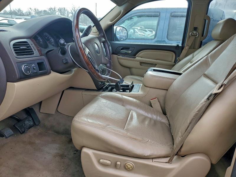 Photo 7 from auction – 2012 GMC YUKON DENA with VIN 1GKS2EEF4CR178978