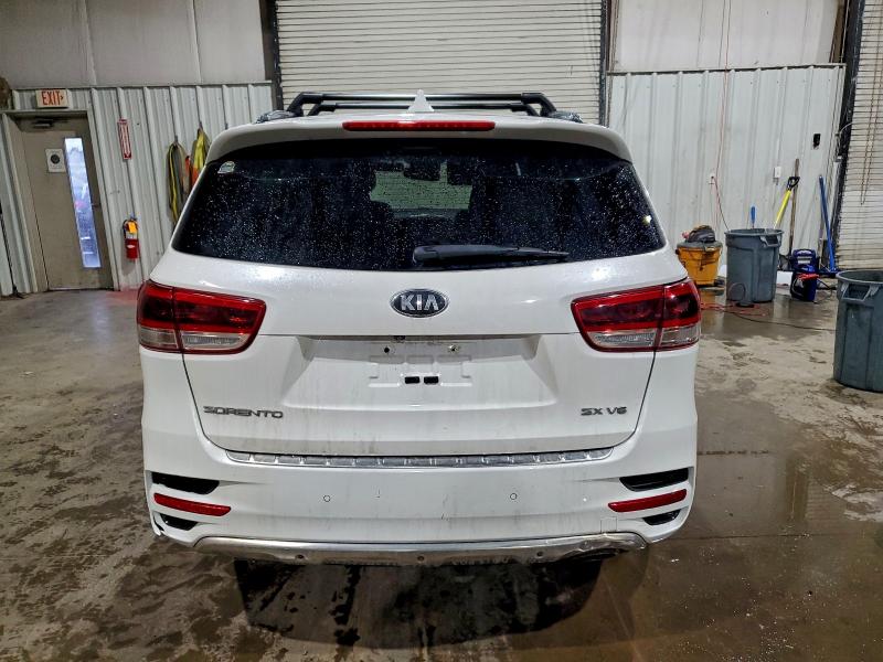 Photo 6 from auction – 2016 KIA SORENTO SX with VIN 5XYPKDA52GG101104