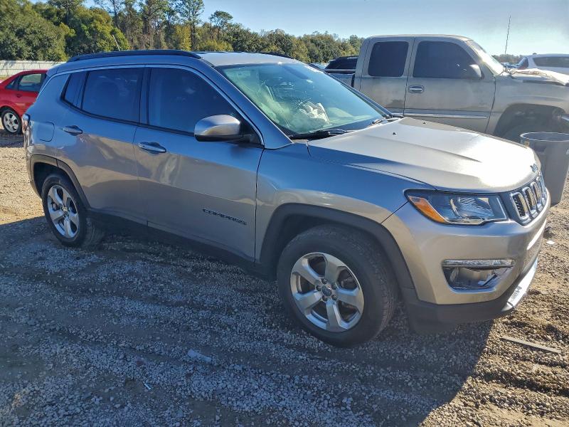 Photo 4 from auction – 2019 JEEP COMPASS LA with VIN 3C4NJCBB8KT856283