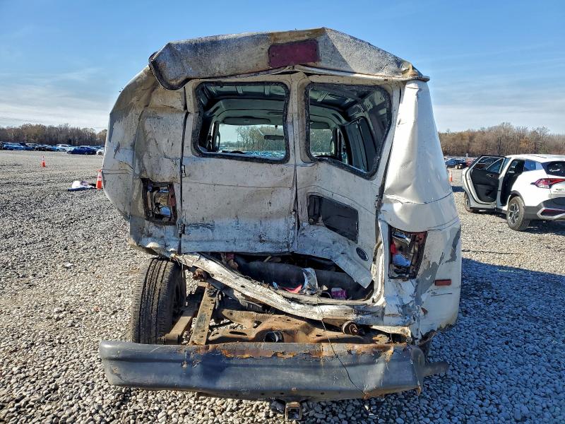 Photo 6 from auction – 2005 FORD ECONOLINE with VIN 1FTRE14WX5HA58350