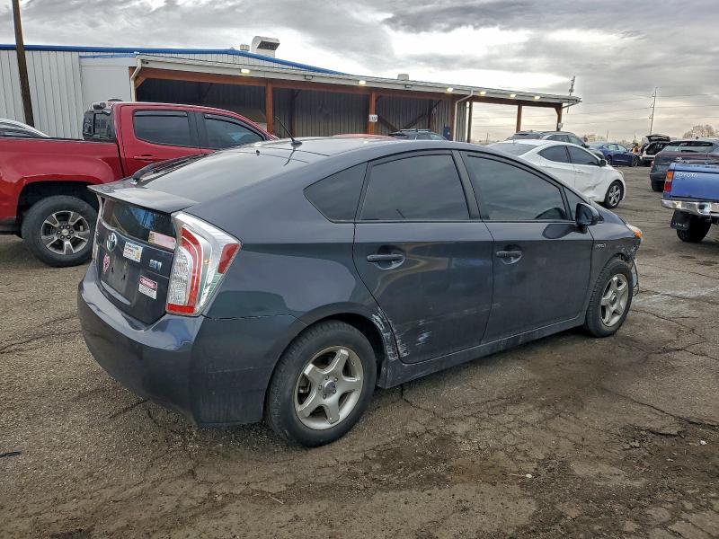 Photo 3 from auction – 2015 TOYOTA PRIUS with VIN JTDKN3DU3F1933757