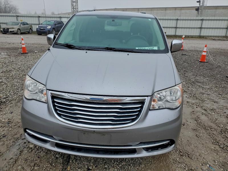 Photo 5 from auction – 2014 CHRYSLER TOWN & COU with VIN 2C4RC1CG1ER329977