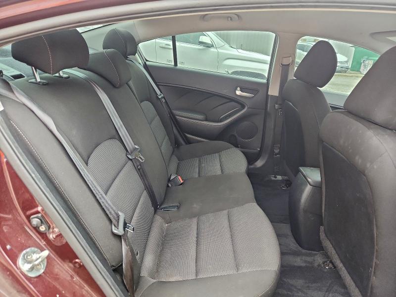 Photo 10 from auction – 2017 KIA FORTE LX with VIN 3KPFK4A74HE136223