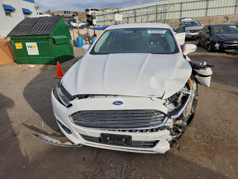 Photo 5 from auction – 2016 FORD FUSION SE with VIN 3FA6P0H74GR114722