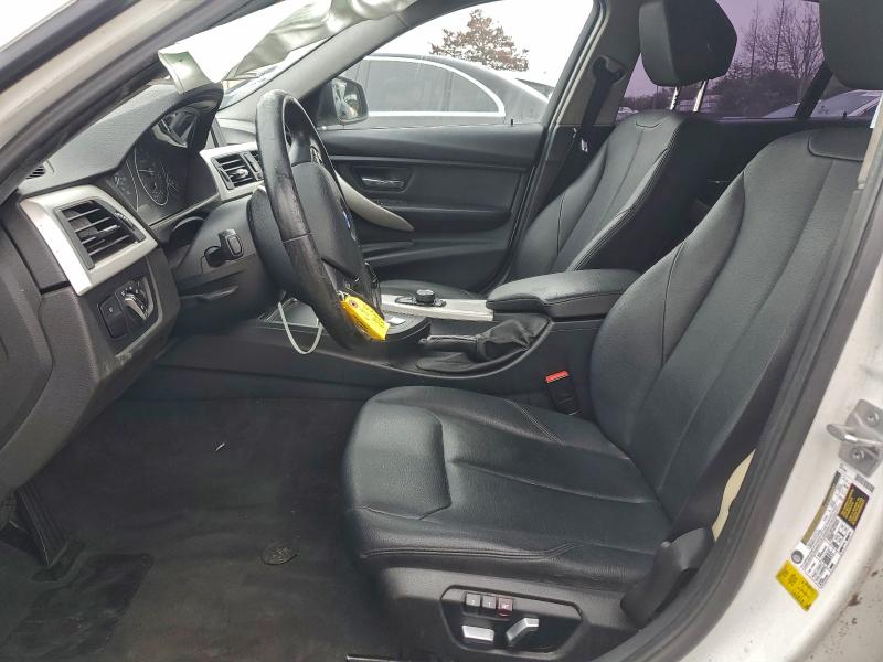 Photo 7 from auction – 2016 BMW 320 I with VIN WBA8E1G50GNT34826