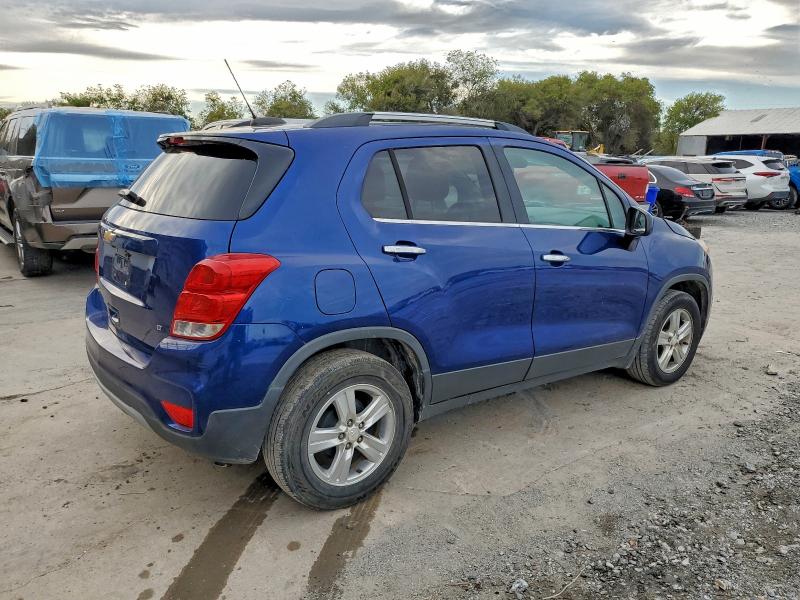 Photo 3 from auction – 2017 CHEVROLET TRAX 1LT with VIN 3GNCJLSBXHL171466