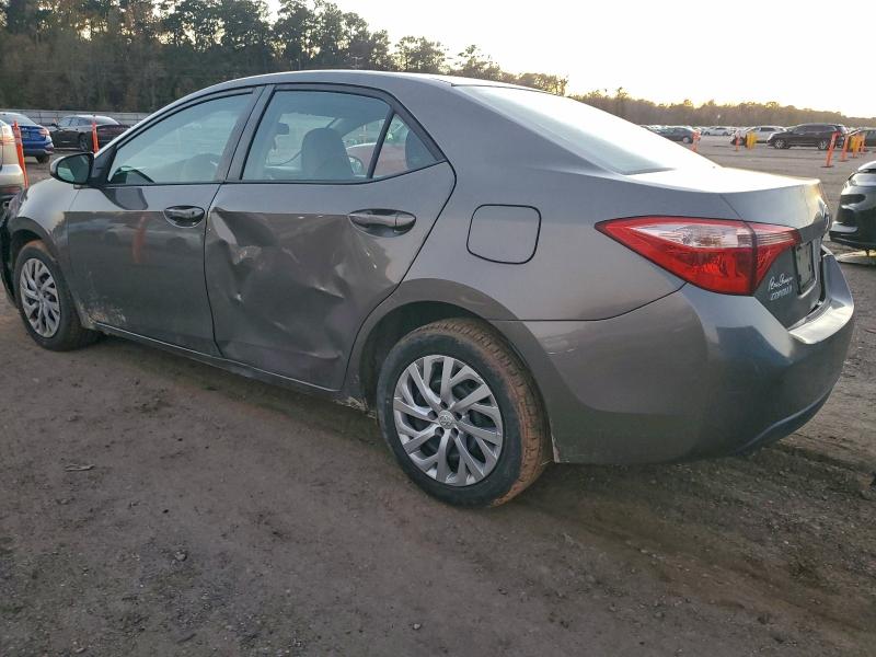 Photo 2 from auction – 2018 TOYOTA COROLLA L with VIN 5YFBURHE8JP752702
