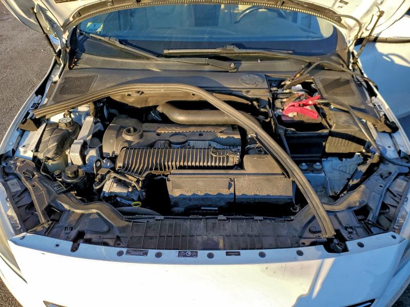 Photo 11 from auction – 2014 VOLVO S60 with VIN YV1612FS2E2276049