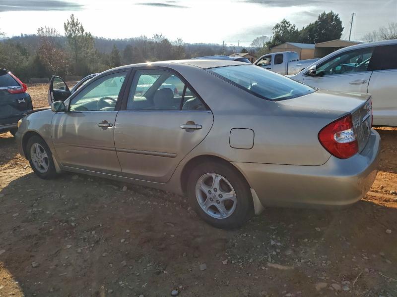 Photo 2 from auction – 2002 TOYOTA CAMRY LE with VIN JTDBE32K720048186