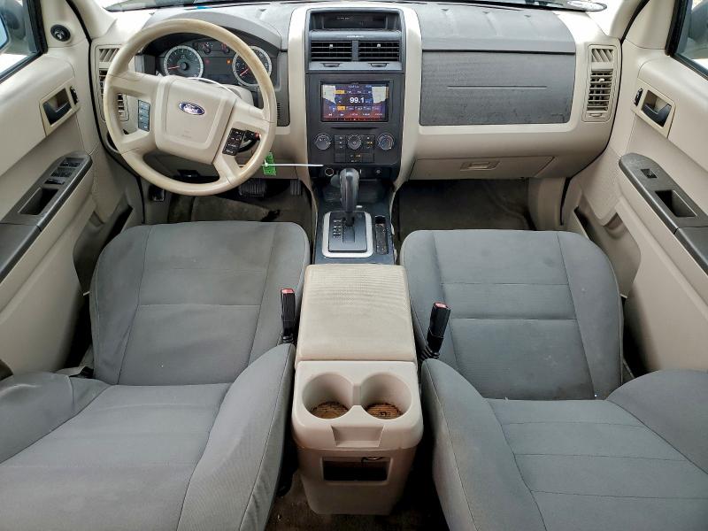 Photo 8 from auction – 2011 FORD ESCAPE XLS with VIN 1FMCU0C74BKB28903