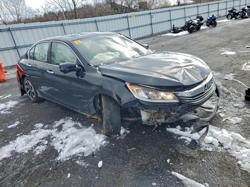 Photo 4 from auction – 2017 HONDA ACCORD with VIN 1HGCR2F75HA177802
