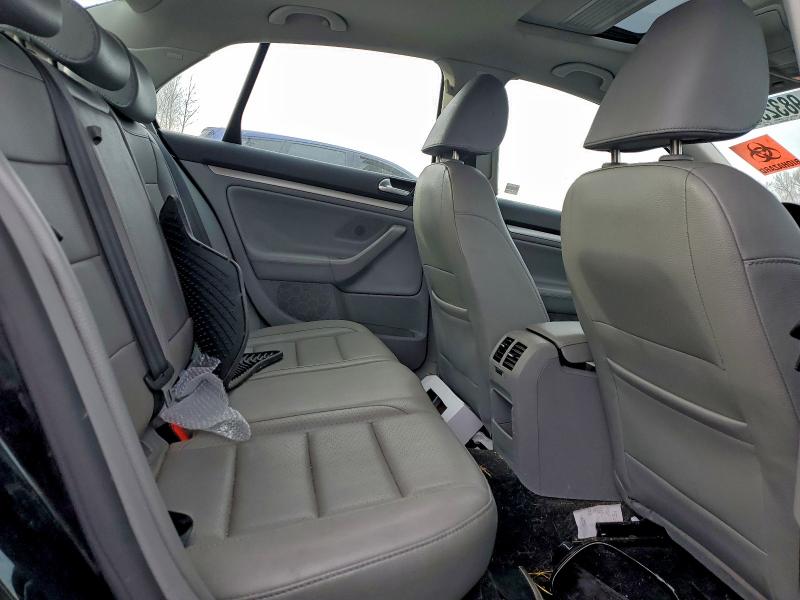 Photo 10 from auction – 2009 VOLKSWAGEN JETTA WOLF with VIN 3VWRA71K19M038292