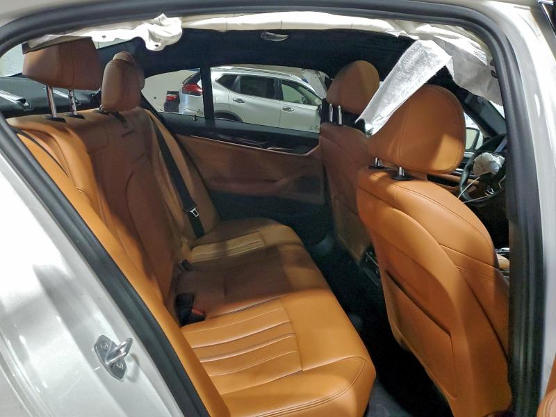 Photo 10 from auction – 2017 BMW 540 with VIN WBAJE5C37HWA92144