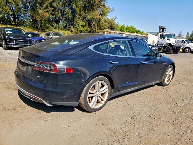 Photo 3 from auction – 2014 TESLA MODEL S with VIN 5YJSA1H1XEFP30614
