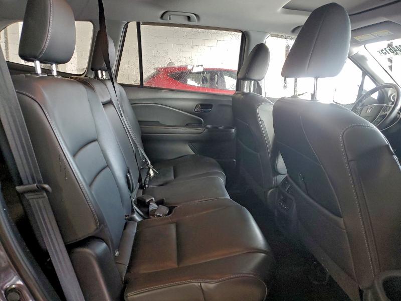 Photo 11 from auction – 2018 HONDA PILOT EXL with VIN 5FNYF6H52JB057145
