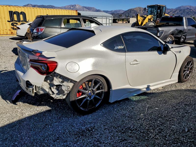 Photo 3 from auction – 2018 SUBARU BRZ 2.0 LI with VIN JF1ZCAC15J9602629