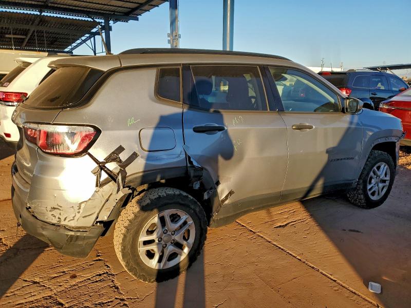 Photo 3 from auction – 2018 JEEP COMPASS SP with VIN 3C4NJDAB0JT422350
