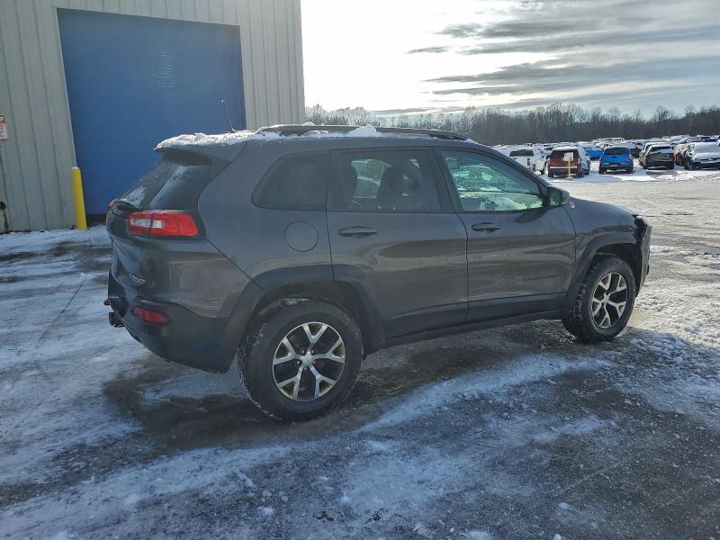 Photo 3 from auction – 2018 JEEP CHEROKEE T with VIN 1C4PJMBX5JD554495