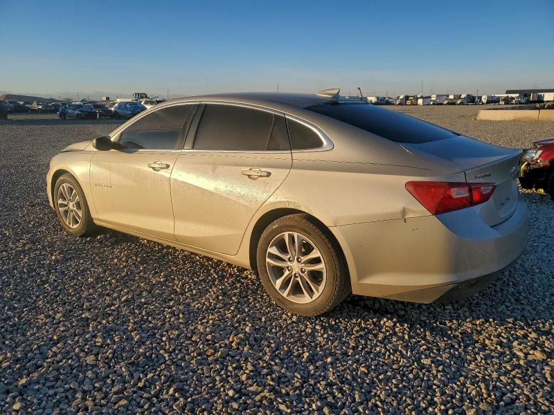 Photo 2 from auction – 2016 CHEVROLET MALIBU LT with VIN 1G1ZE5ST8GF240085