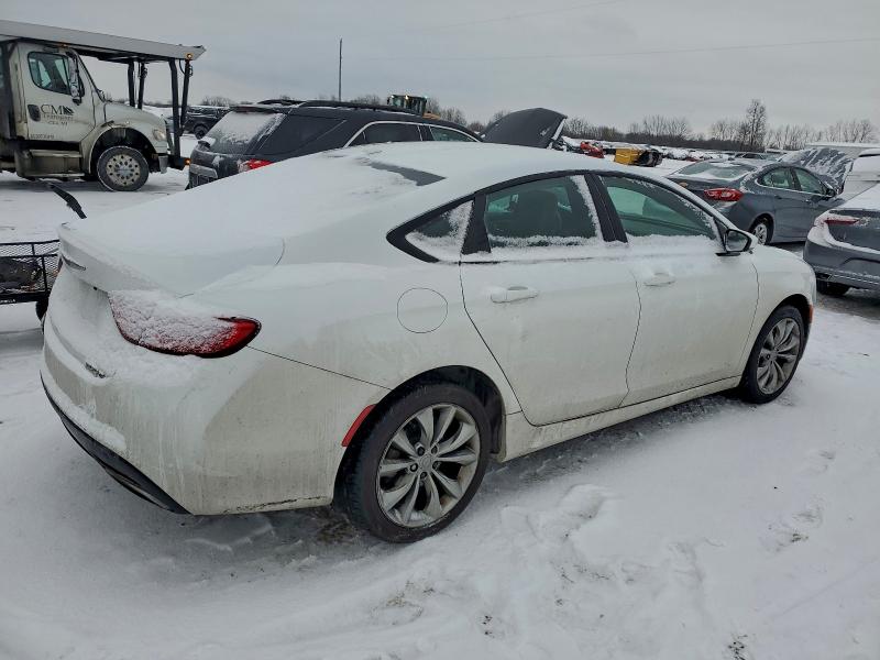 Photo 3 from auction – 2015 CHRYSLER 200 with VIN 1C3CCCBB9FN717677
