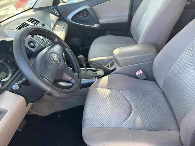 Photo 13 from auction – 2006 TOYOTA RAV4 with VIN JTMZD33V666009571