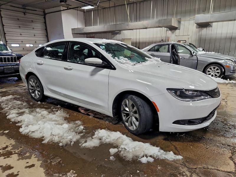 Photo 4 from auction – 2015 CHRYSLER 200 S with VIN 1C3CCCBB6FN752922