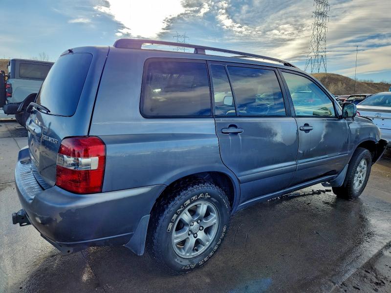 Photo 3 from auction – 2004 TOYOTA HIGHLANDER with VIN JTEEP21A940032306