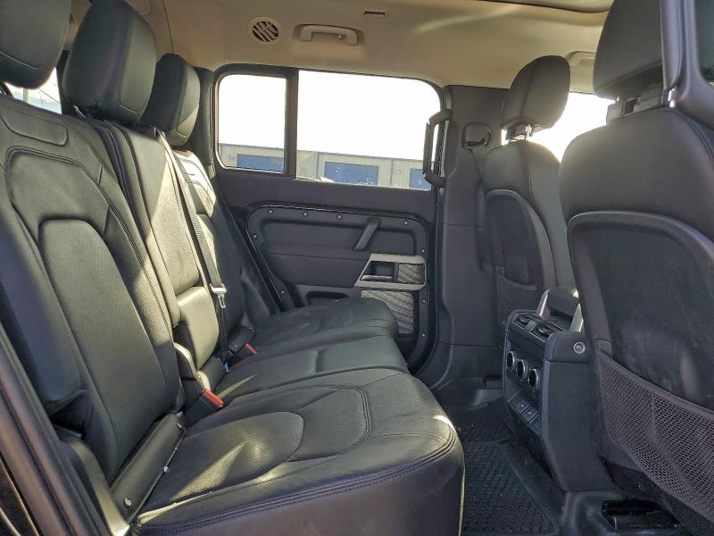 Photo 11 from auction – 2023 LAND ROVER DEFENDER 1 with VIN SALEPFEU0P2195542