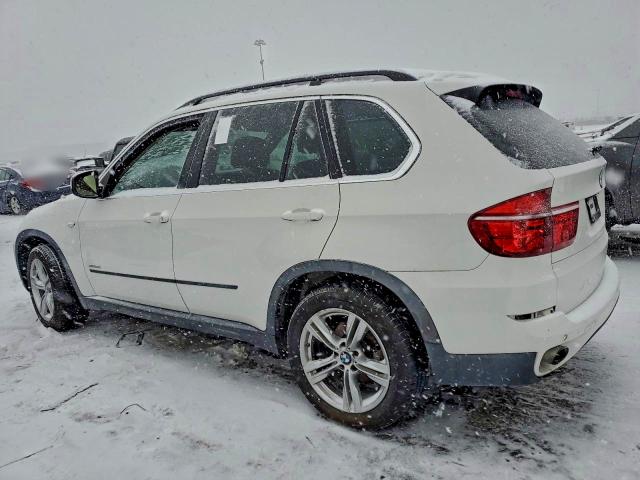Photo 2 from auction – 2013 BMW X5 XDRIVE3 with VIN 5UXZV4C53D0B22981
