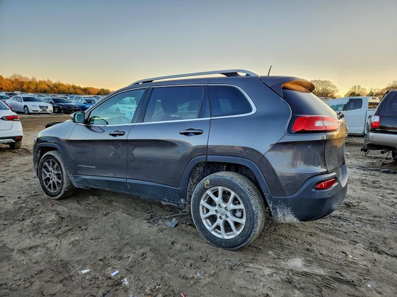Photo 2 from auction – 2016 JEEP CHEROKEE with VIN 1C4PJLCB9GW376827