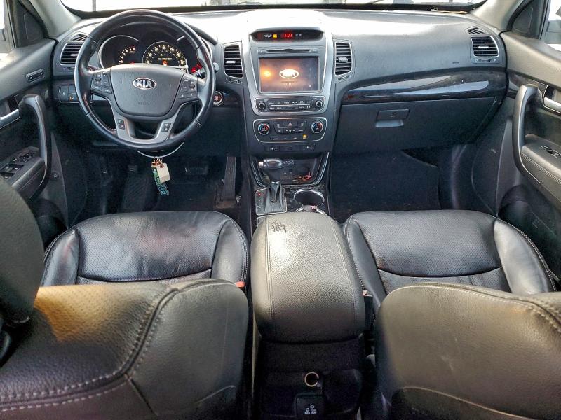 Photo 8 from auction – 2015 KIA SORENTO EX with VIN 5XYKUDA76FG637767