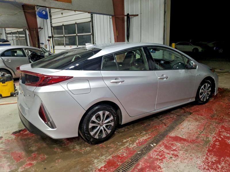 Photo 3 from auction – 2020 TOYOTA PRIUS PRIM with VIN JTDKARFP7L3161107