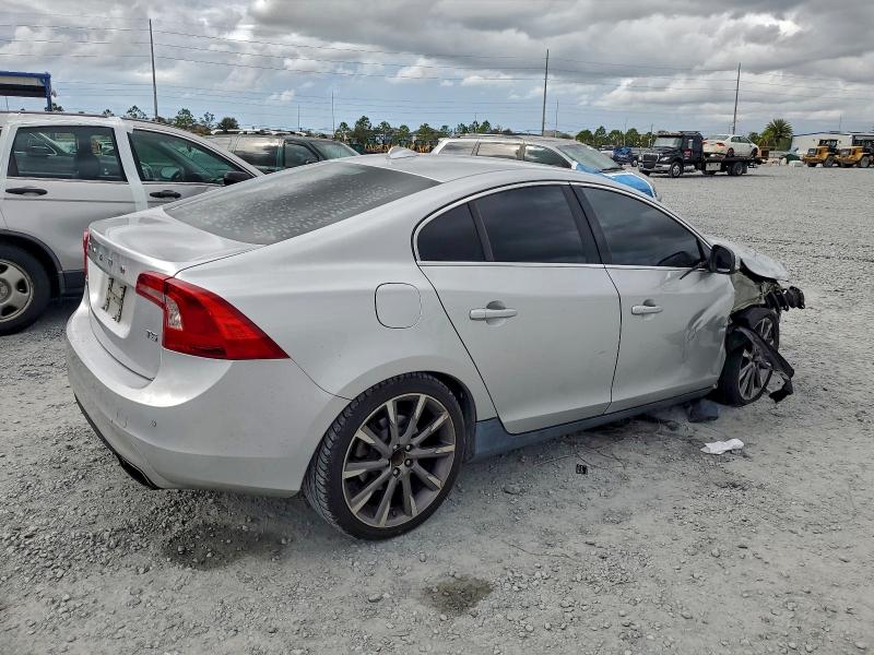 Photo 3 from auction – 2015 VOLVO S60 PREMIE with VIN YV140MFK5F1346642