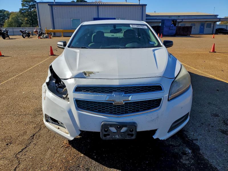 Photo 5 from auction – 2013 CHEVROLET MALIBU LS with VIN 1G11B5SA4DF275061