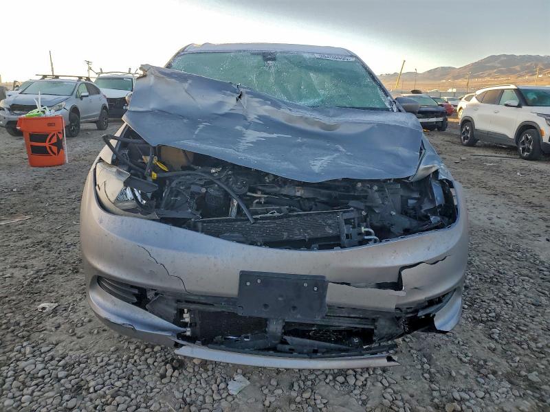 Photo 5 from auction – 2017 CHRYSLER PACIFICA T with VIN 2C4RC1DG5HR510924