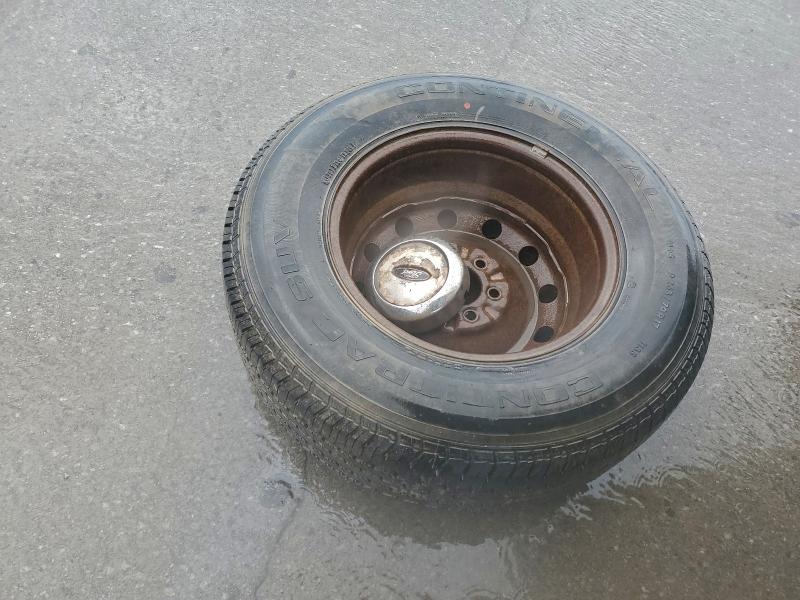 Photo 13 from auction – 2004 FORD EXPEDITION with VIN 1FMPU16L24LB13099