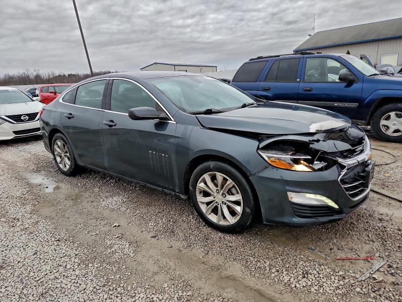 Photo 4 from auction – 2021 CHEVROLET MALIBU LT with VIN 1G1ZD5ST9MF023269