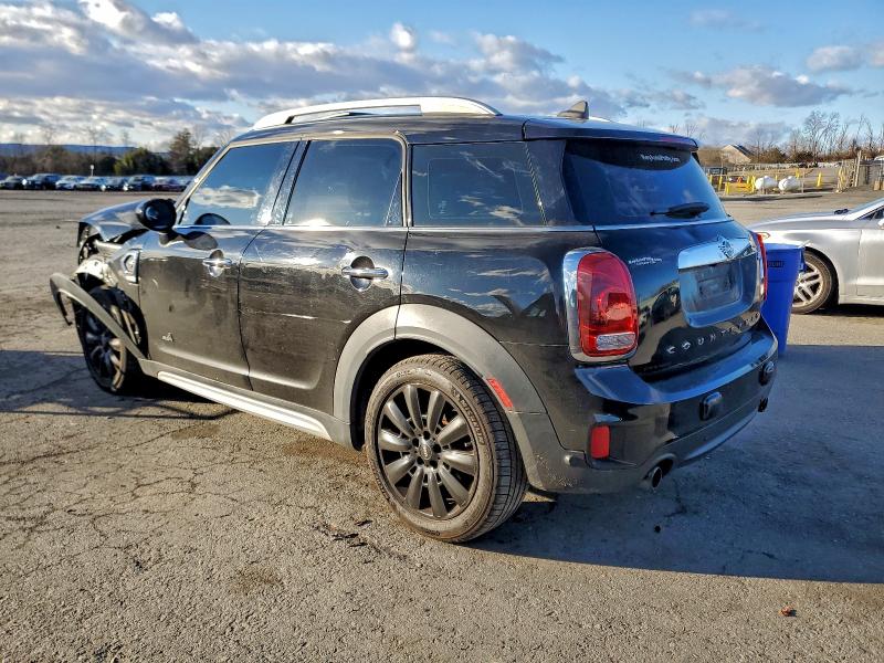 Photo 2 from auction – 2019 MINI COOPER S C with VIN WMZYT5C55K3E63996