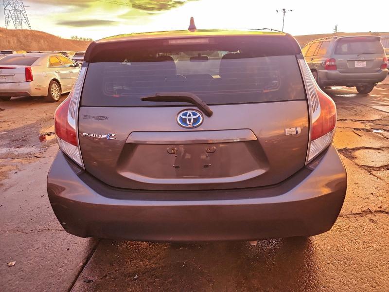 Photo 6 from auction – 2015 TOYOTA PRIUS C with VIN JTDKDTB35F1109160