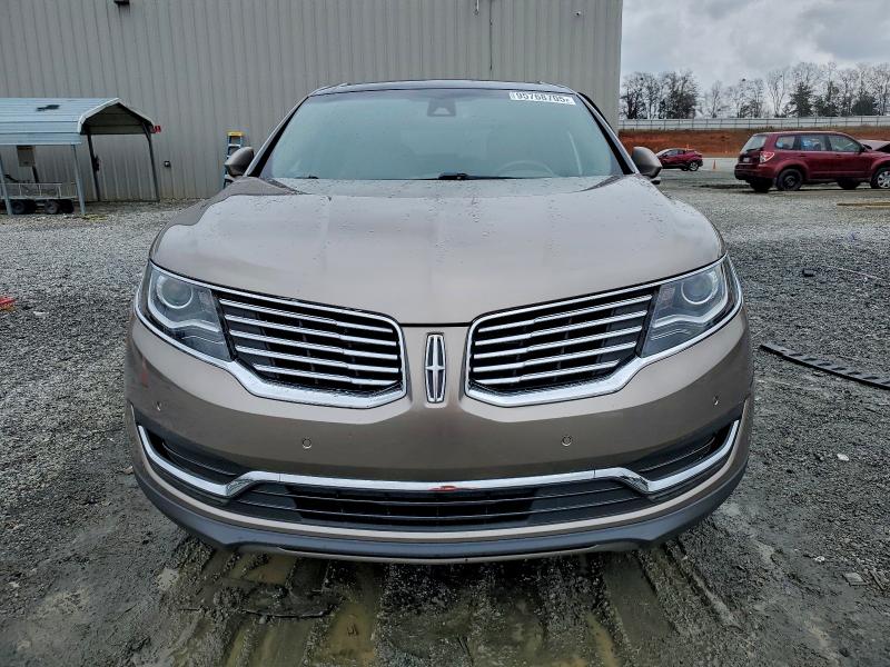 Photo 5 from auction – 2018 LINCOLN MKX RESERV with VIN 2LMPJ6LR0JBL49409