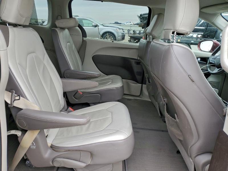 Photo 11 from auction – 2017 CHRYSLER PACIFICA T with VIN 2C4RC1BG1HR510583